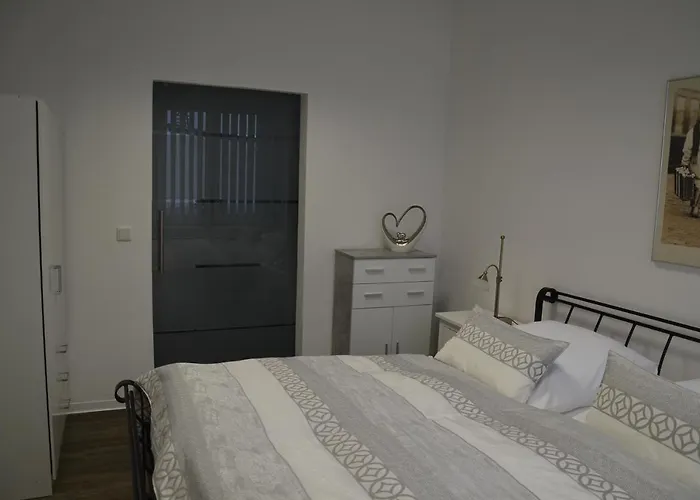 -zum Tresor- Lägenhet Marsberg